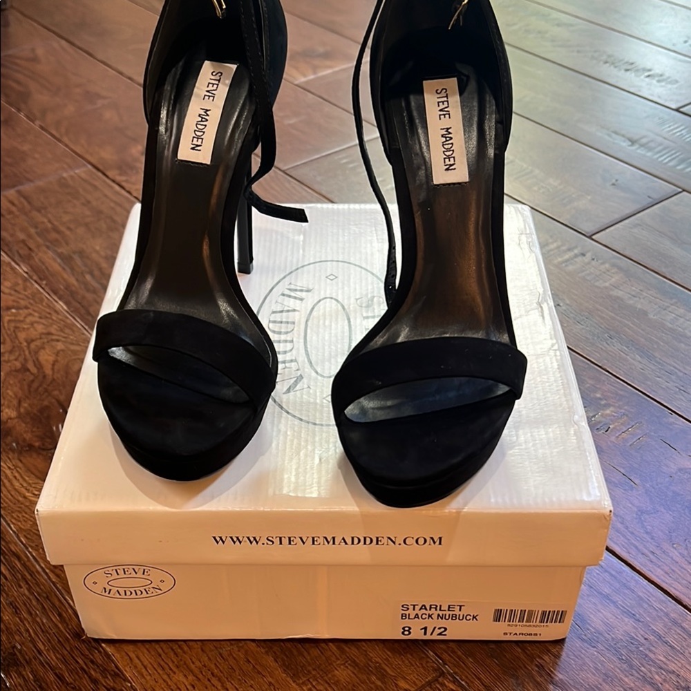 Steve Madden starlet Black nick Stiletto Heels with Ankle Strap
